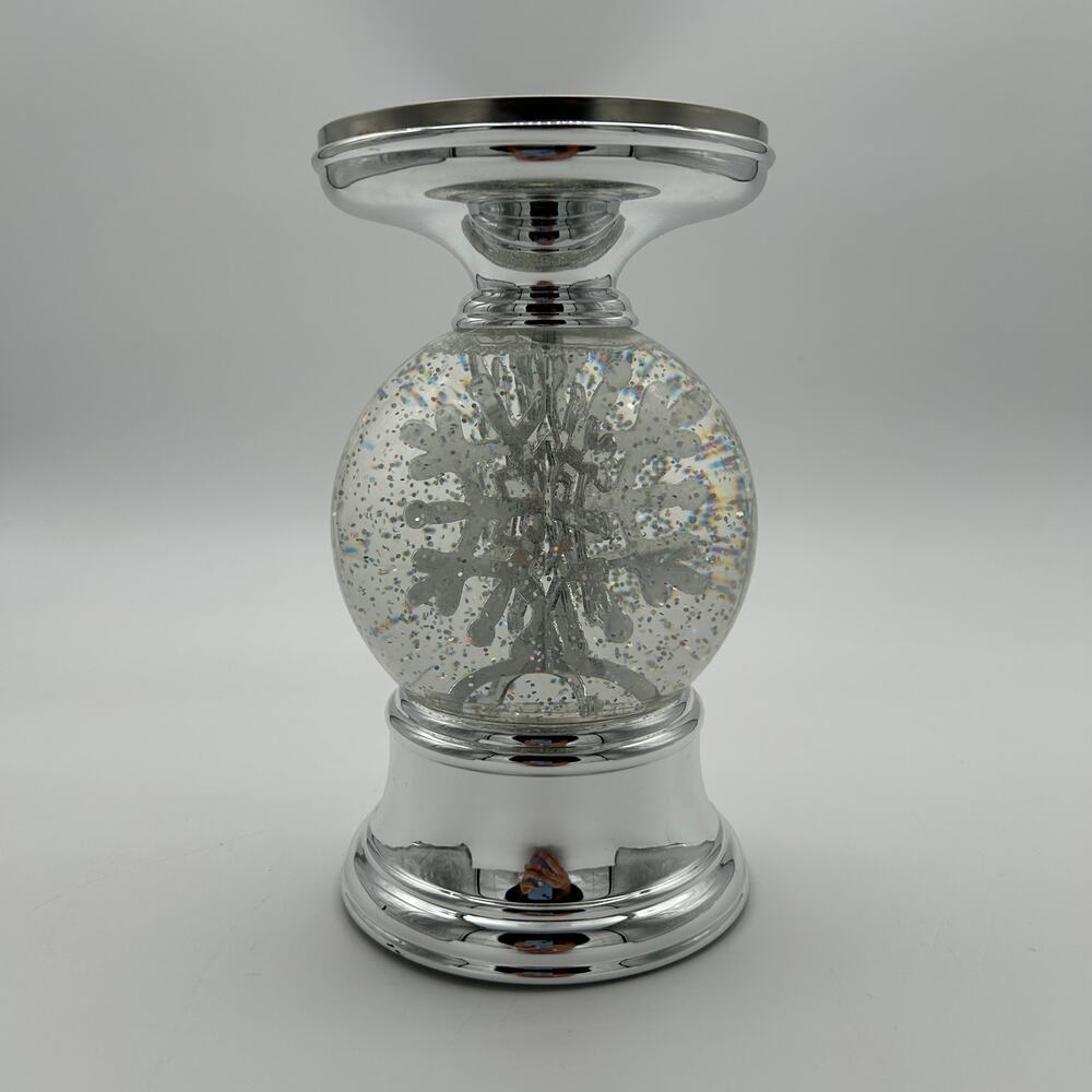 Bath & Body Works Musical Light Up Snowflake Water Globe 3 Wick Candle Holder